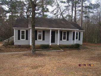 1527 Woodtrail Dr, Gaston, SC 29053