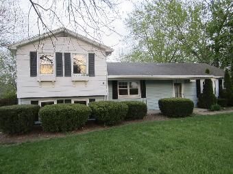 96 Woodside Dr, West Alexandria, OH 45381