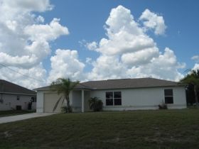 4104 19th St SW, Lehigh Acres, FL 33976