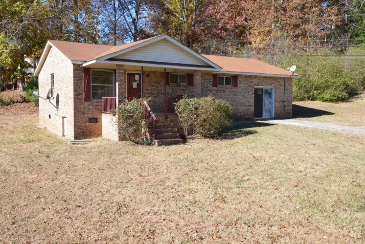 65 Joe Wheele5r Dr, Russellville, AL 35653