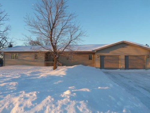 20799 Becker Lake Cir, Richmond, MN 56368