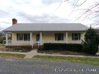 92 Whites Landing Rd, Linden, VA 22642