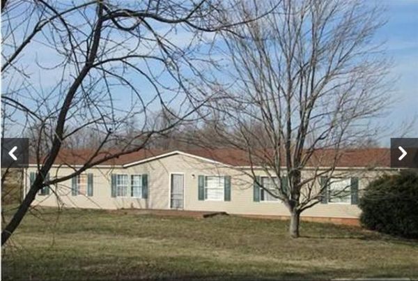 3913 Edd Ross  Road, Cedar Hill, TN 37032