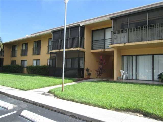 5921 WASHINGTON ST # 122, Hollywood, FL 33023