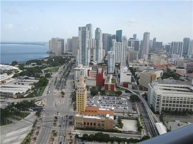 888 BISCAYNE BL # 4004, Miami, FL 33132