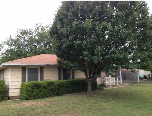 104 Donaghey St, Trenton, TX 75490