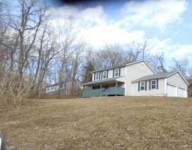 127 Hillside Dr, Caseyville, IL 62232