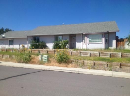 605 Pearl Cir, Susanville, CA 96130