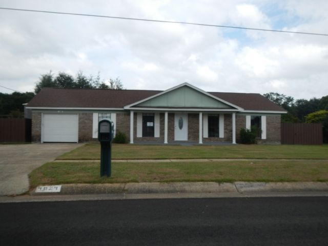 4024 Leesbury Dr, Pensacola, FL 32514