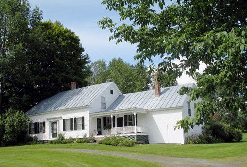 6917 Pomfret Rd, North Pomfret, VT 05053