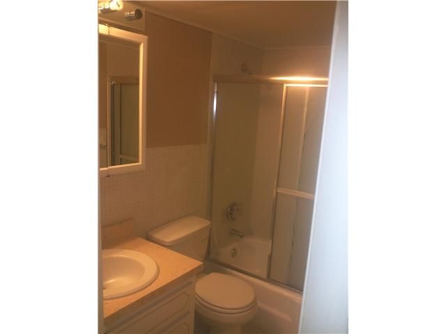 1655 MIAMI GARDENS DR # 206, Miami, FL 33179