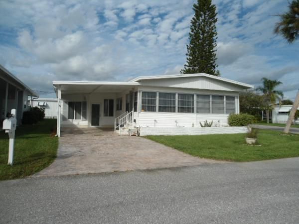 196 3rd Street West, Nokomis, FL 34275