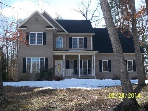 400 Northwood Cir, Cross Junction, VA 22625