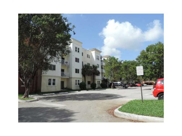 11050 SW 196 ST # 214, Miami, FL 33157