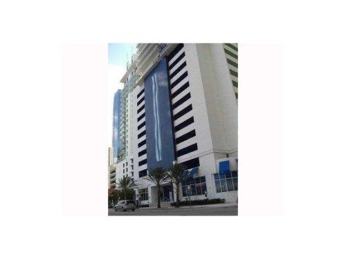 1200 BRICKELL BAY DR # 3705, Miami, FL 33131