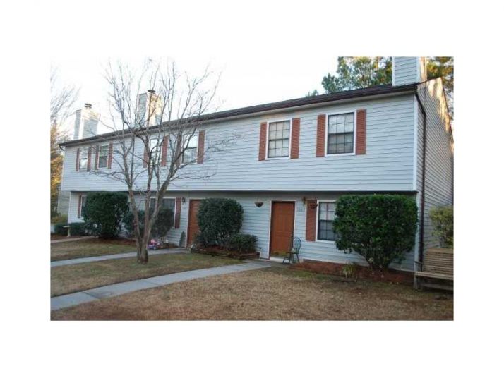 1003 Pinetree Court, Woodstock, GA 30188