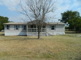 516 E College St, Gunter, TX 75058