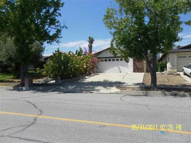 1353 E 15th St, Upland, CA 91786