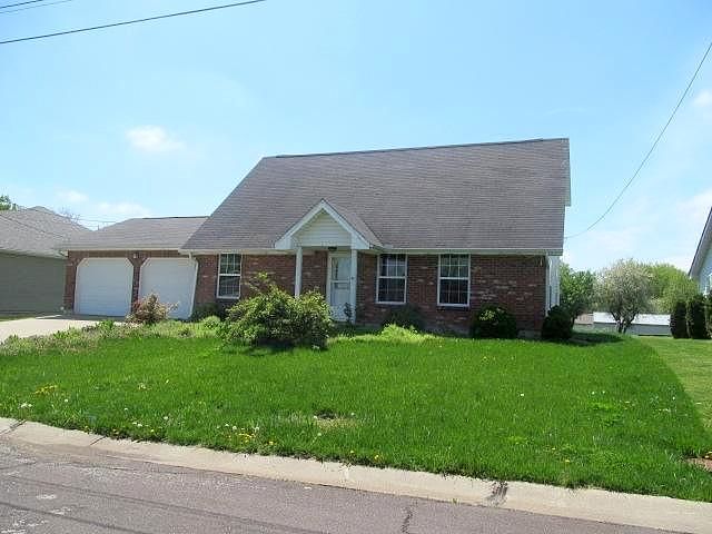 E High St, Marshall, MO 65340