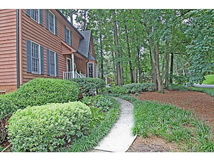 2156 Fox Hound Chase, Marietta, GA 30062