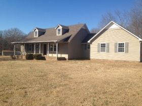 242 Judy Ln, Dresden, TN 38225