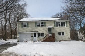 231 Maple St, Woonsocket, RI 02895