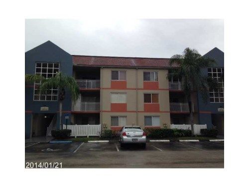 18840 NW 57 AV # 102, Hialeah, FL 33015