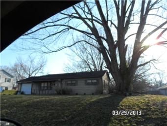 605 N Sanderson Dr, Richmond, MO 64085