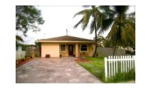 7605 NW 32 PL Hollywood, FL 33024