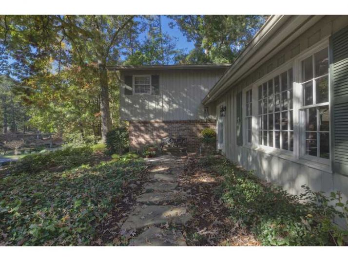 2388 Ledgewood Drive, Atlanta, GA 30338