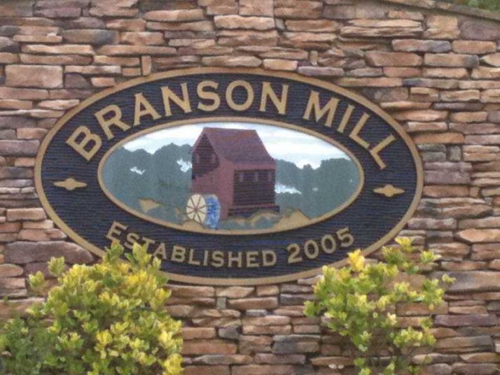 16 Branson Mill Drive Nw, Cartersville, GA 30120