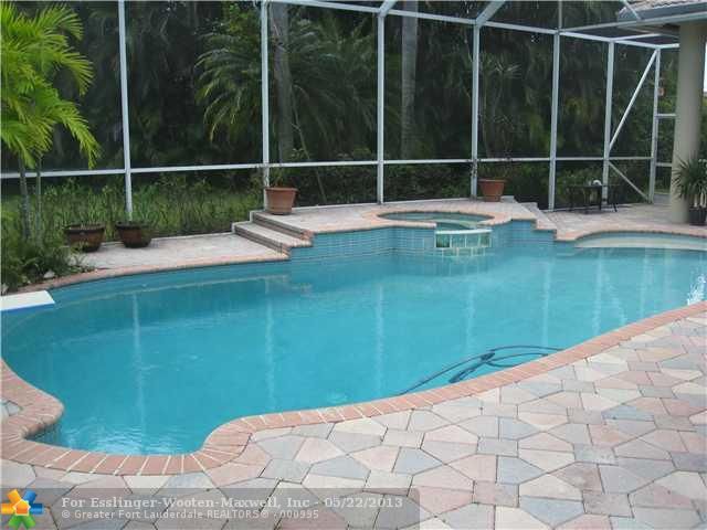 10259 NW 62ND CT, Pompano Beach, FL 33076