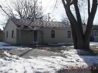 213 Harcourt Rd, Vermilion, OH 44089