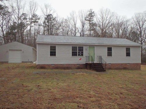 8140 Graves Rd, Petersburg, VA 23803