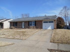 3011 Autumnwood Way, Evansville, IN 47715