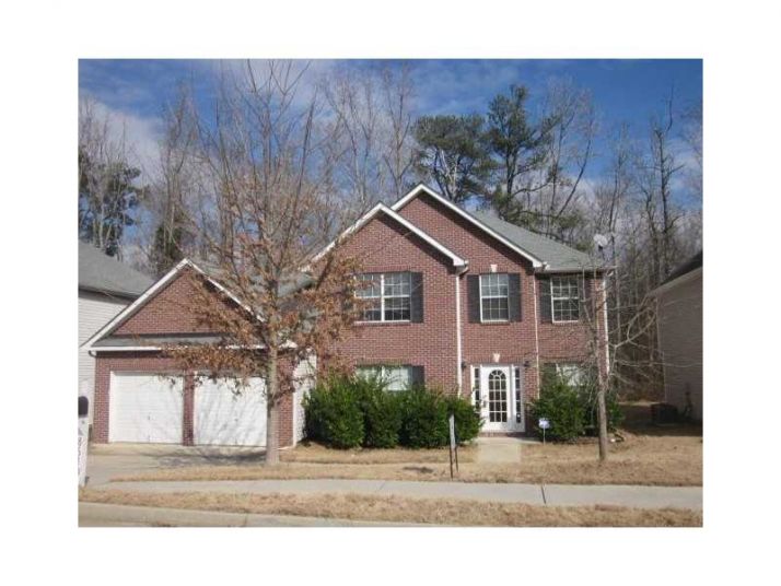 8610 Goswell Drive, Jonesboro, GA 30238