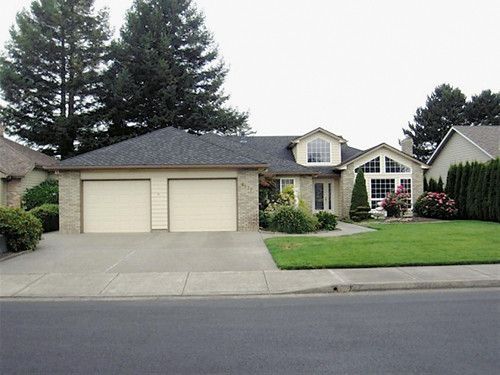 6177 Hogan Dr, Salem, OR 97303