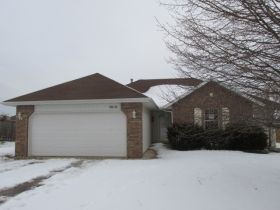 5016 N 10th St, Ozark, MO 65721