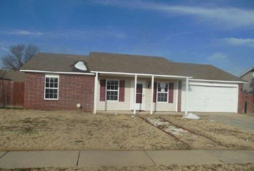 529 NE Fenway Ave, Bartlesville, OK 74003