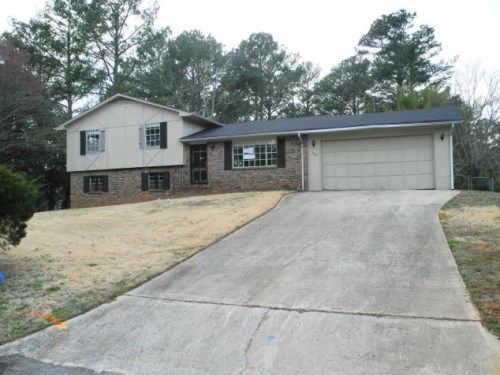 105 Peartree Ln, Riverdale, GA 30274