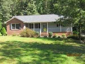 171 Cherokee Rd, Tappahannock, VA 22560