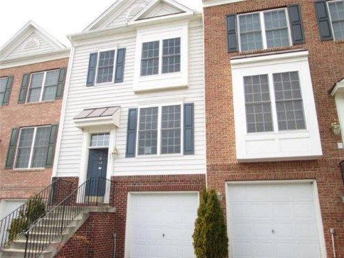 2582 Oak Tree Lane, Woodbridge, VA 22191