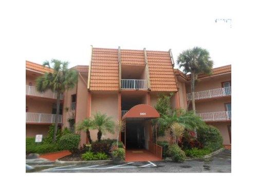 9101 LIME BAY # 107, Fort Lauderdale, FL 33321