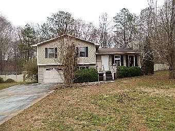 44 Deerfield Lane, Carrollton, GA 30116