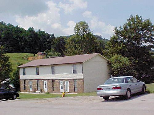 200 Railroad St, Livingston, TN 38570