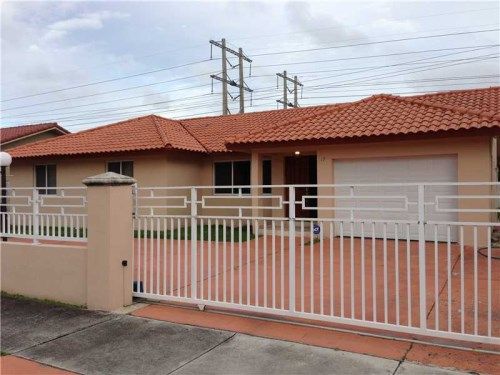 17 SW 136 PL, Miami, FL 33184