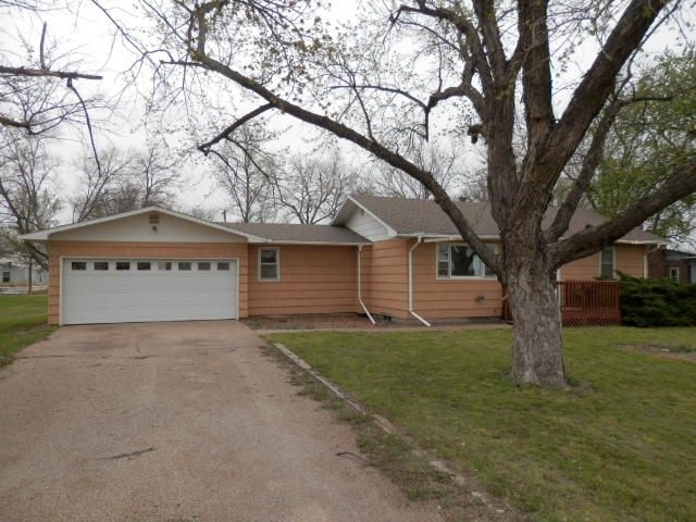 505 2nd St, New Cambria, KS 67470