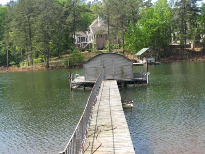 9060 Hawks Cove Road, Gainesville, GA 30506