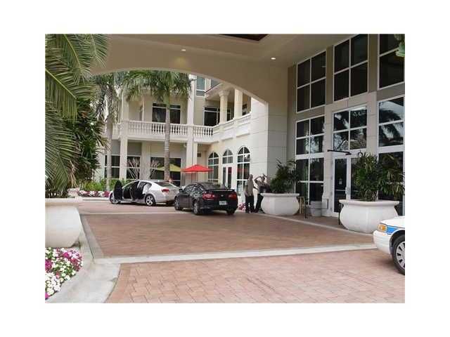 610 W Las Olas Blvd #914N, Fort Lauderdale, FL 33312