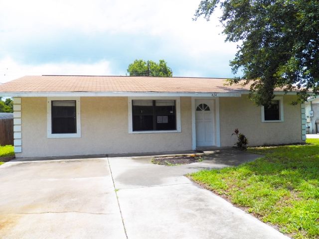 424 41st Street Blvd E, Palmetto, FL 34221